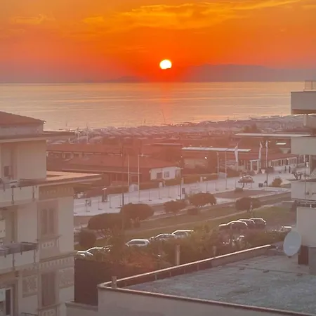 Гостьовий будинок In Guest - Versilia Mare 1923 *
