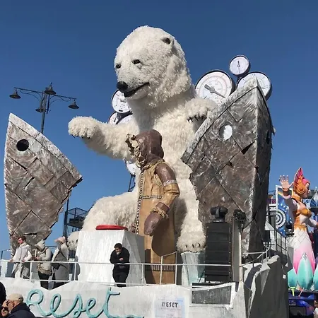 In Guest - Versilia Mare 1923 Гостьовий будинок