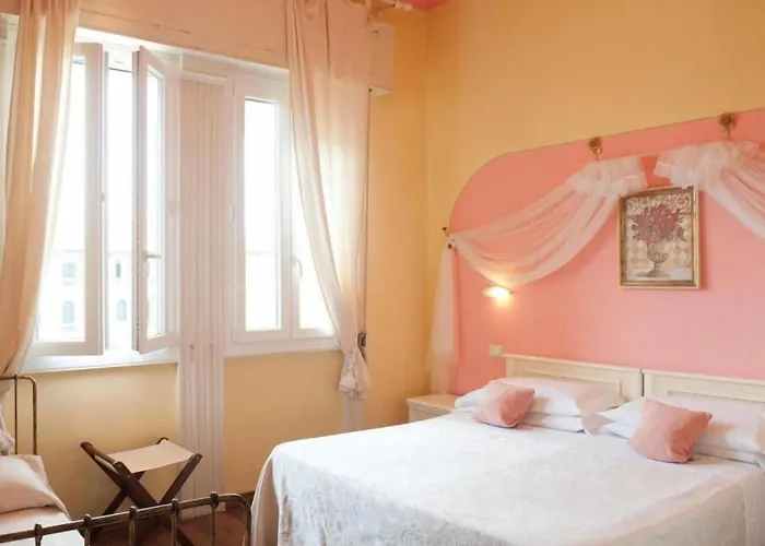 Guest house Versilia Mare 1923 3*